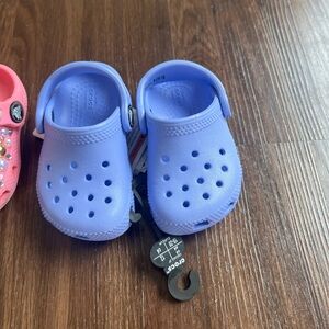 Girls toddler crocs purple